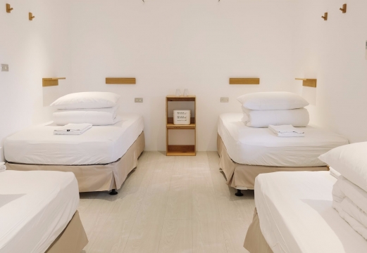 Quadruple Room with Shared Bathroom